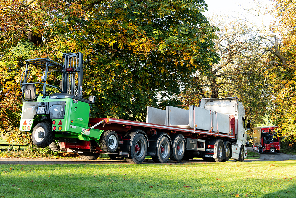 XE NÂNG ĐIỆN MOFFET E8 NX